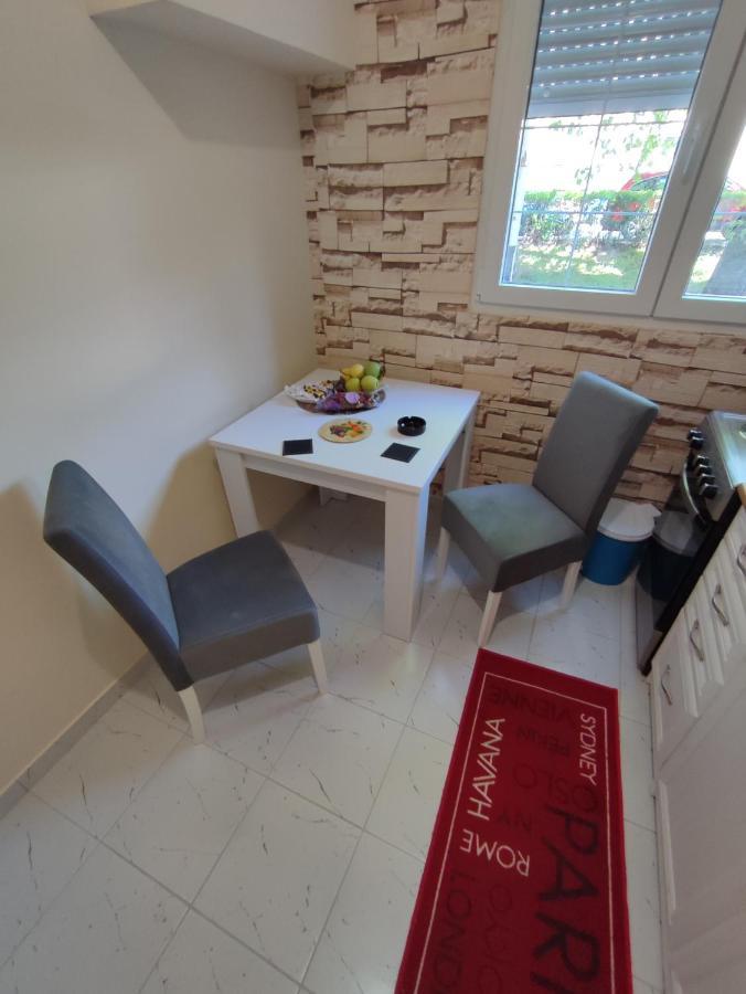 Apartamento Orion Apatman Belgrado Exterior foto